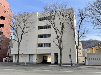 外苑ブロードハイツ