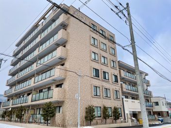 コロナード西町