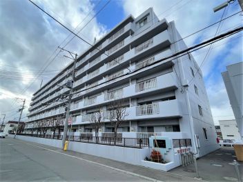 クリーンリバーパークウェイ八軒