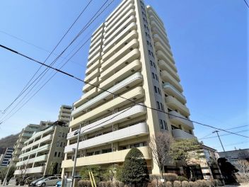 ダイアパレスガレリアシティ　イーストウィング